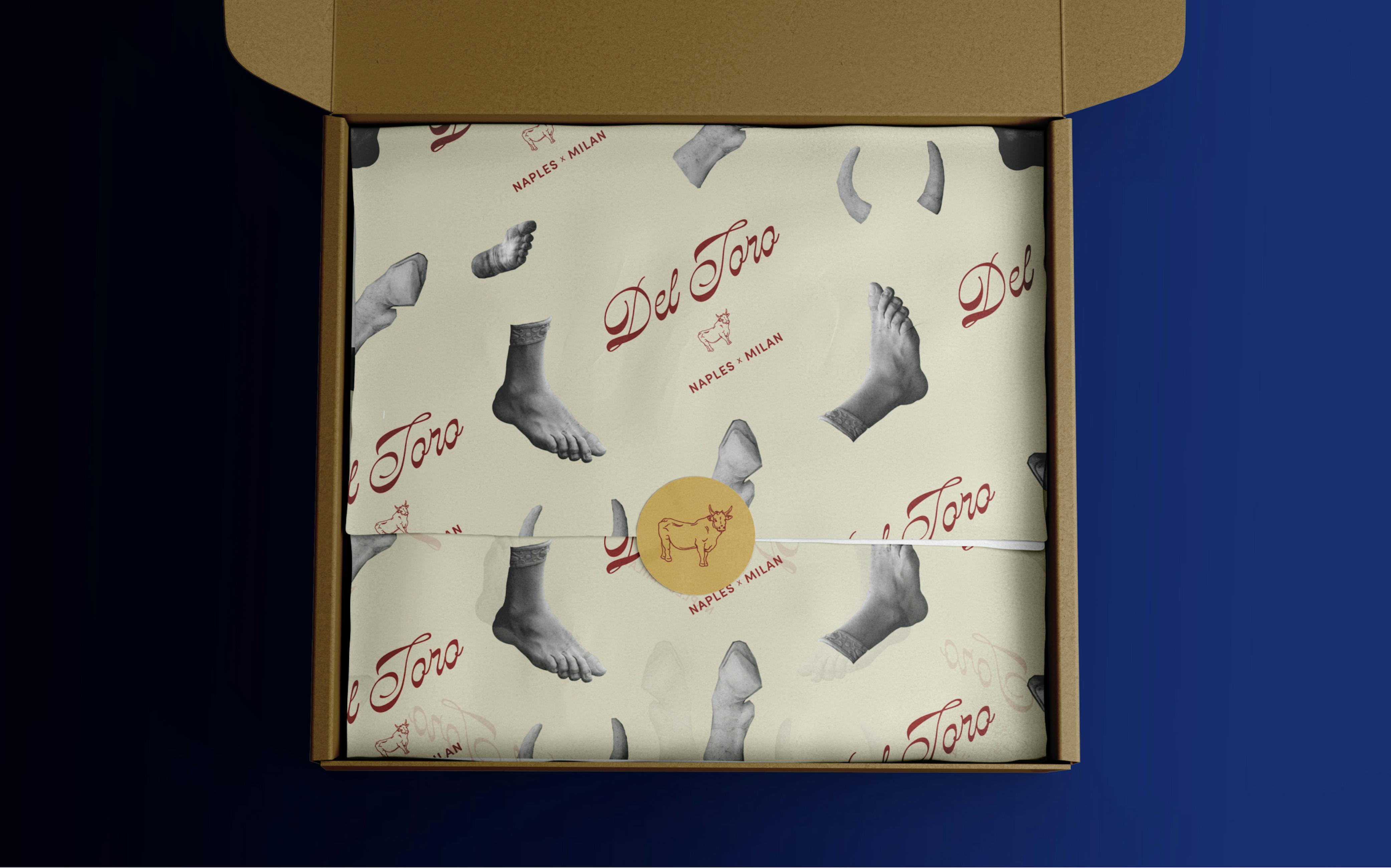 Free Wrapping Tiisue Paper Mockup R52 2